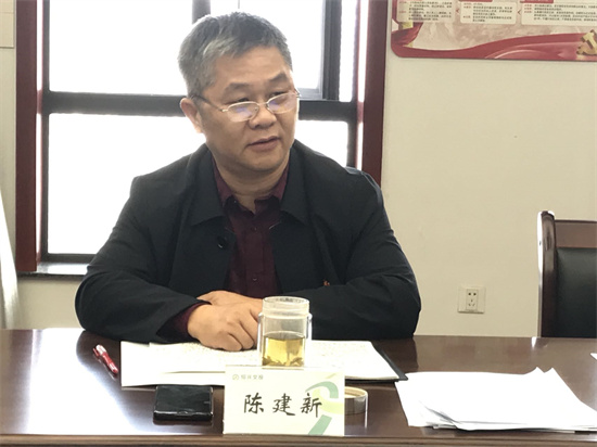 陈书记（550）.jpg